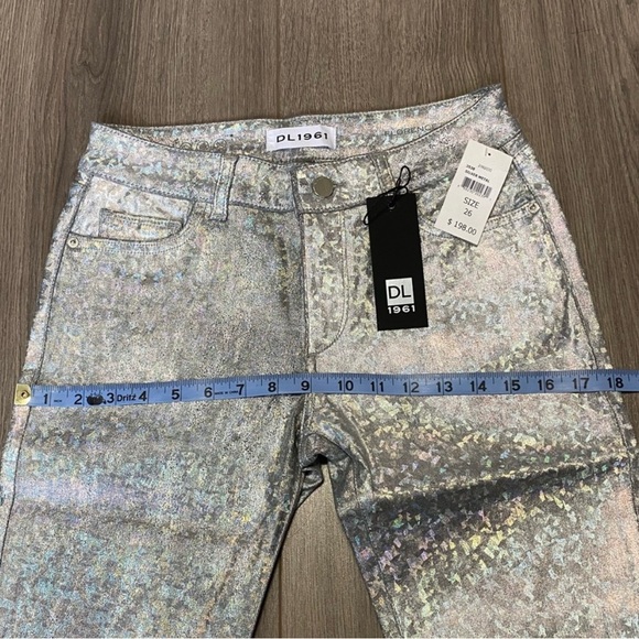 DL1961 NWT Florence Crop Mid Rise Skinny Holographic Pants COOL SPARKLY PANTS - Picture 5 of 7